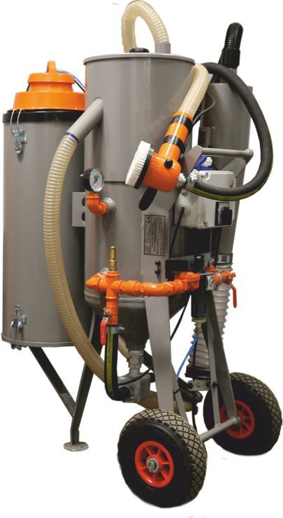 SandMaster Junior - Pressurepot System with Vacuum-Brush